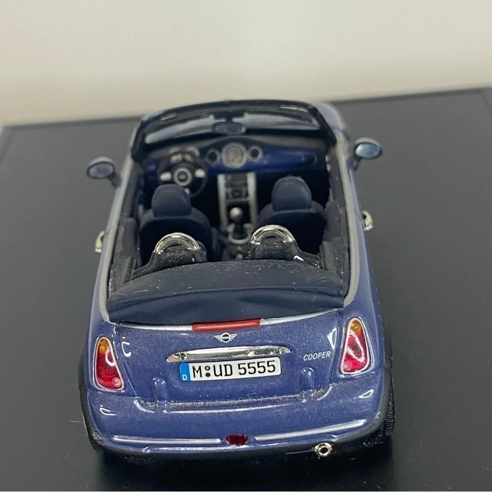 BMW Dealer Display Model 1:43 Diecast Mini Cooper‎ Cabrio Convertible Blue